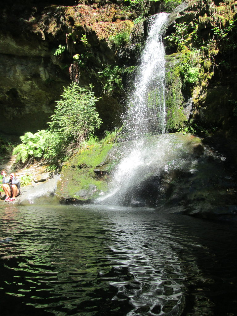 sidehike while on a Private Rogue River Rafting Trip