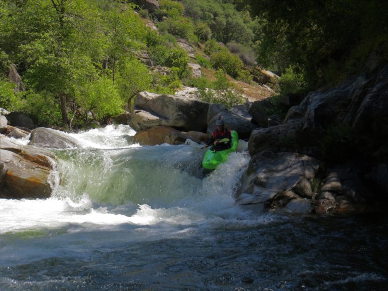 show kayak boofing ledge drop on North FOrk Tuolumne River