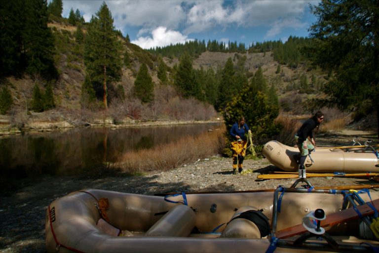 Middle fork Feather put-in at Nelson Point